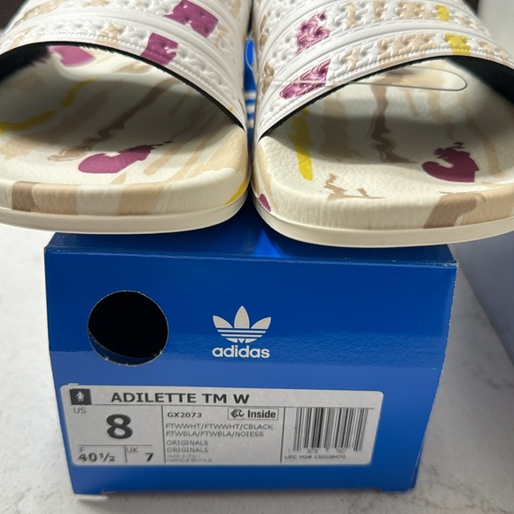 adidas Originals ADILETTE THEBE MAGUGU SLIDES US 8 (Women's) - Picture 10 of 10